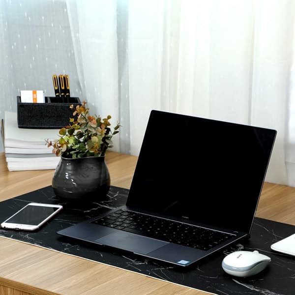 Skrivebordstapet 89x44 cm PU læder Sort / Marmor