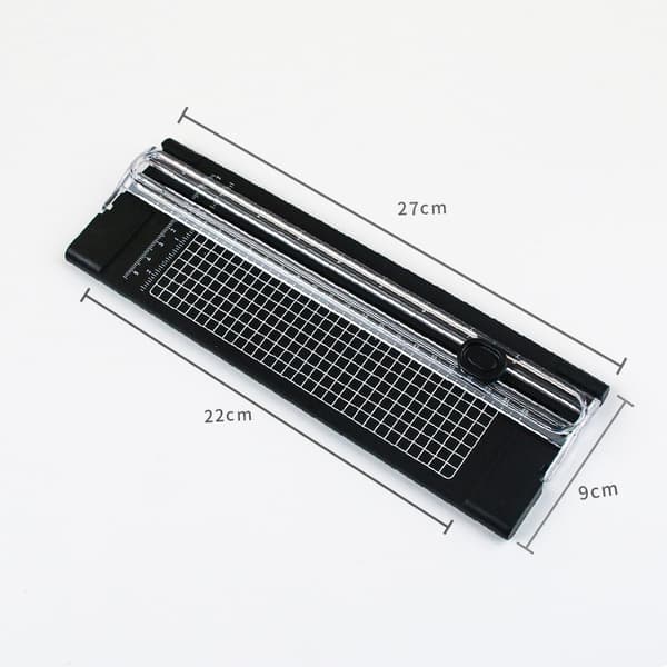 A4-papirkutter Black
