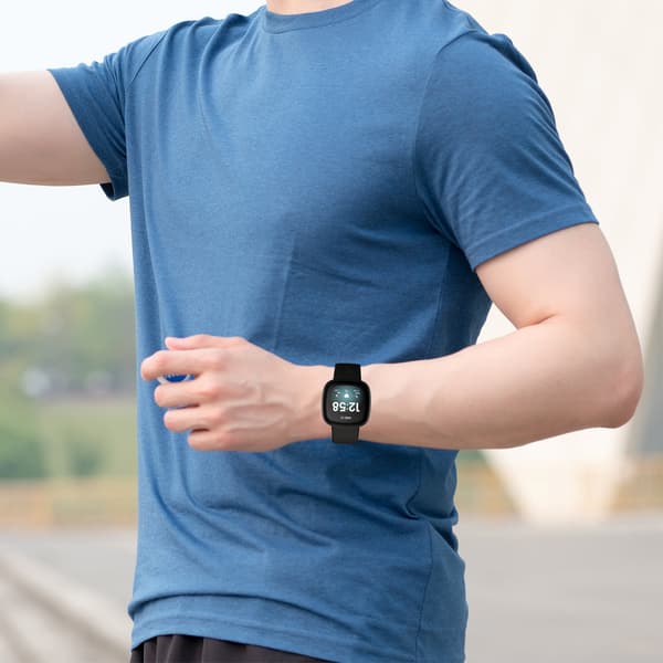 Kellon ranneke Fitbit Versa4/Fitbit Versa3/Fitbit Sense/Fitbit Sense2 Black M