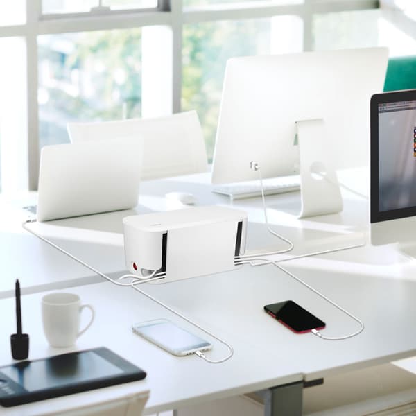 Kabelboks - Kabelskjuler med grenuttak + USB-A/USB-C lading Hvit