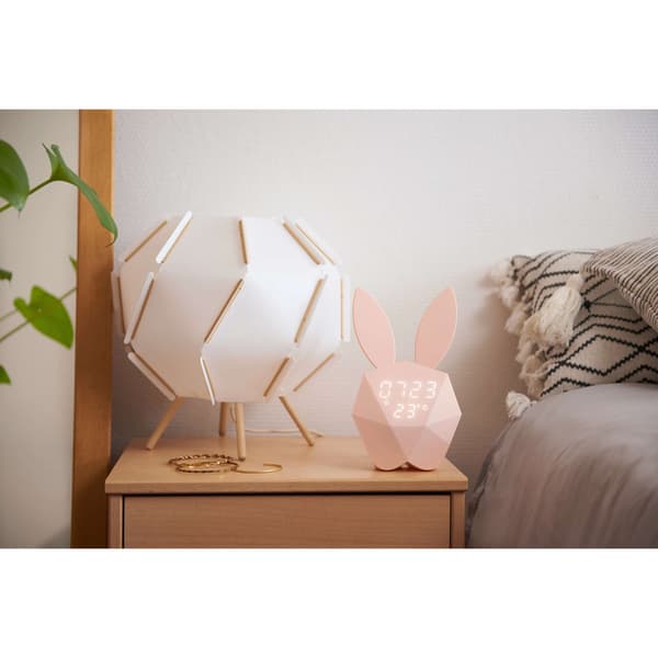 övalolla Pinkki Rabbit