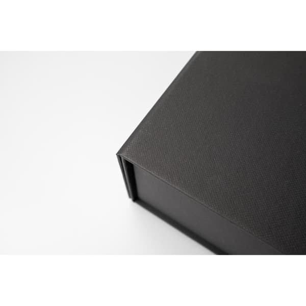 Set med 2 presentaskar med magnetstängning Black L