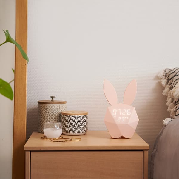 Vækkeur med Natlys Rabbit Rosa