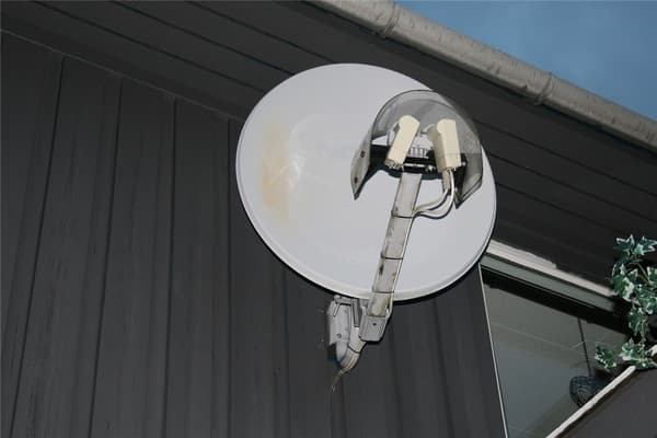 LNB værbeskyttelsesdeksel for satellittsystemer