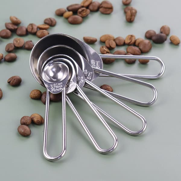 5 förpackningar Måttkopp sked set för bakning matlagning 15/5/2,5/1,25/0,75 ml