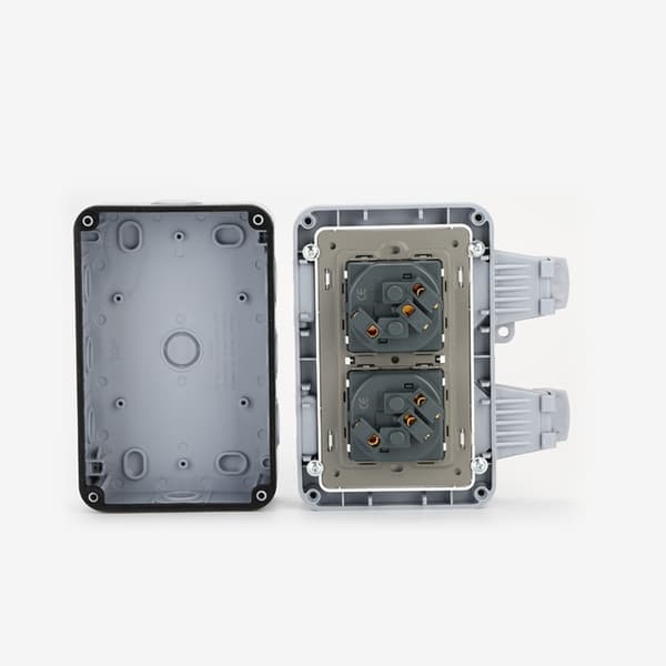 Utomhus vägguttag med lock IP66 - med dubbla eluttag Grey