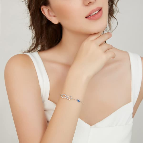 Infinity-armband med Hjärta Silver