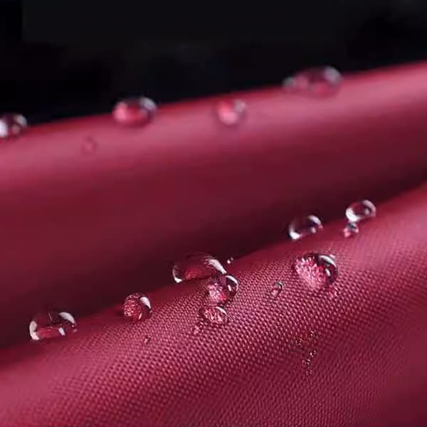 Vedenpitävä sadeponcho Red