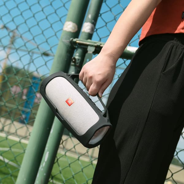 Silikonisuoja hihnalla JBL Charge 4:lle