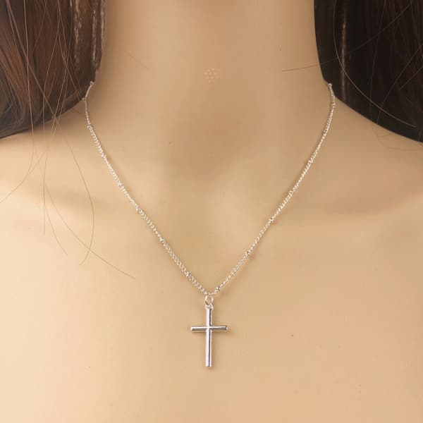 Halsband med kors Silver