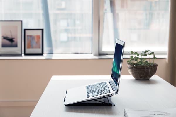 OFFICE Foldable steel laptop/tablet stand 5 adjust 1015"