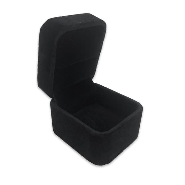 Korurasia sormukseen Black