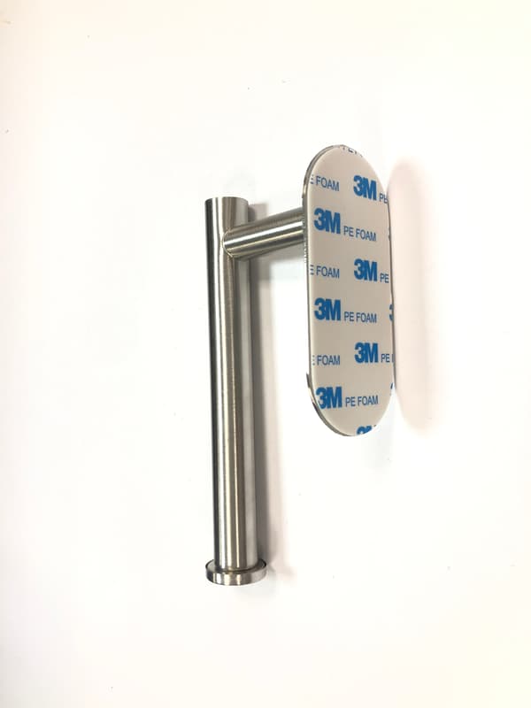 Selvklebende papirhåndkleholder
