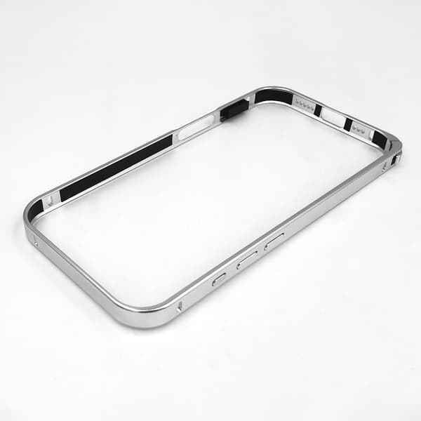 Aluminiumslegering Bumper Case til iPhone 16 Silver