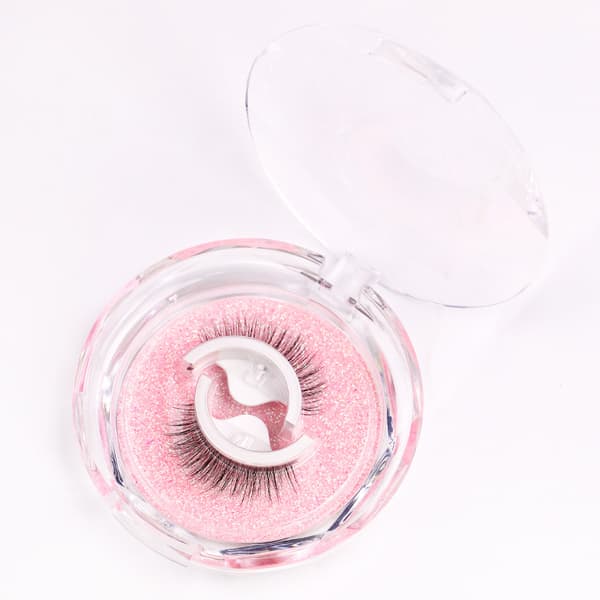 Itseliimautuvat tekoripset Natural and Long-Lashed
