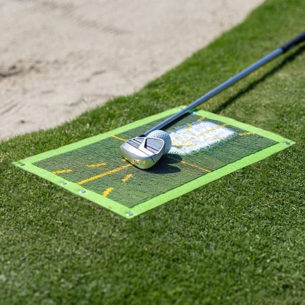 Golf-harjoitusmatto luistamattomalla alustalla