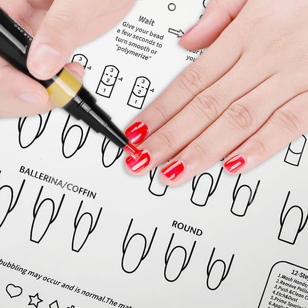 Silikoninen kynsiharjoittelualusta White