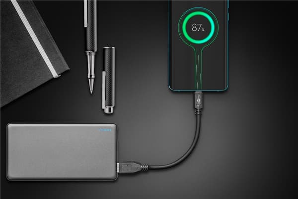 Synkroniser og lad Super Speed ​​​​USB-C™ til USB A 3.0-ladekabel