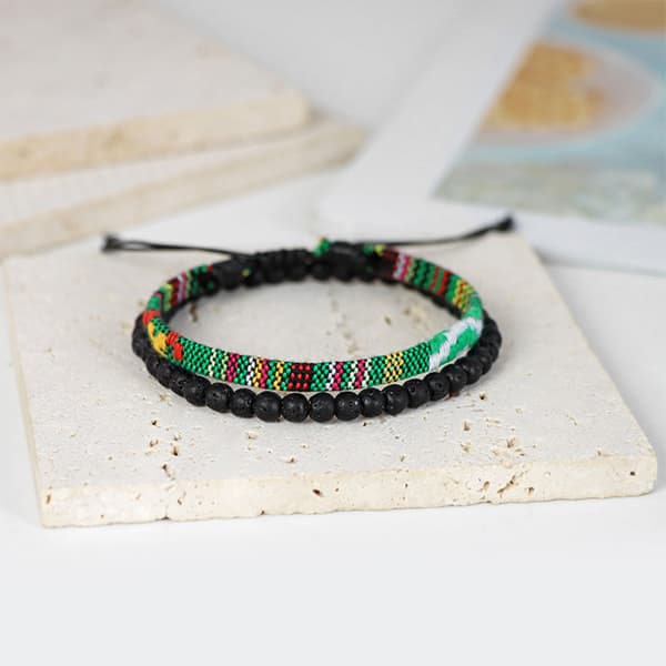 Vevde armbånd 2 stk MultiColor