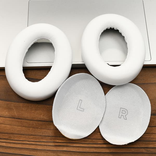 Kompatibel med Bose QC Ultra Øreputer - Limited Edition White