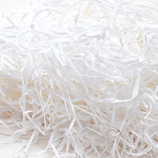 Rosa strimlat papper - 200g presentförpackningsfyllning White
