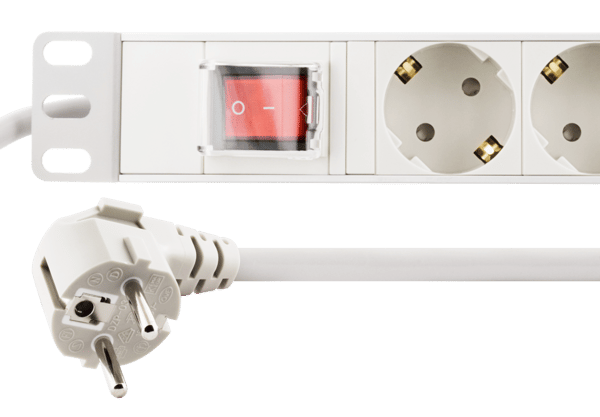 Power strip 8xCEE 7/3 sockets 1xCEE 7/7 connection 19" 1U 3m