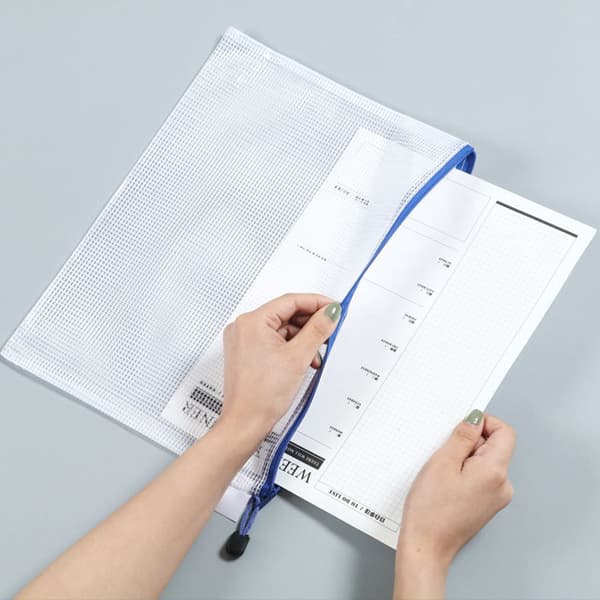 A5 Dokumentpåsar, plastfickor med zip 12-pack Red