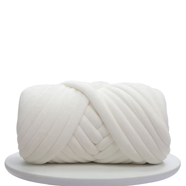 DIY Velvet Chenille -lanka White