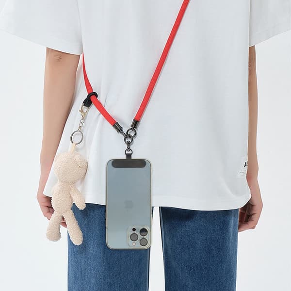 Universell telefon lanyard patch med ladeportbeskyttelse - 2 stk