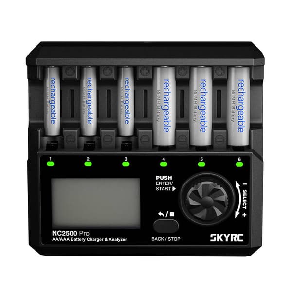 Laturi SkyRC NC2500 Pro AA/AAA