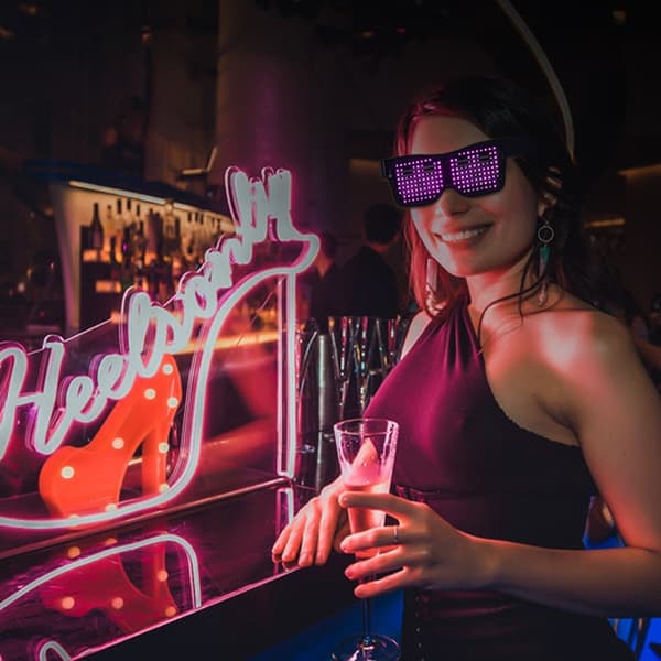 Bluetooth APP-styrda LED-festglasögon - Anpassningsbara självlysande glasögon MultiColor