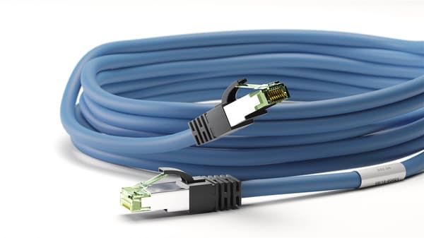 CAT 8.1 -kytkentäkaapeli, S/FTP (PiMF), sininen