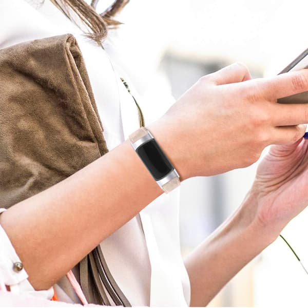 Ægte læderrem til Fitbit Charge 5/6 Beige