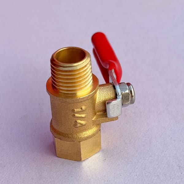 Mini messingkuglehane 1/4 NPT han- og hungevind guld