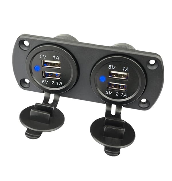 Dobbelt USB-biloplader med blåt lys (panel med 2 stikkontakter)