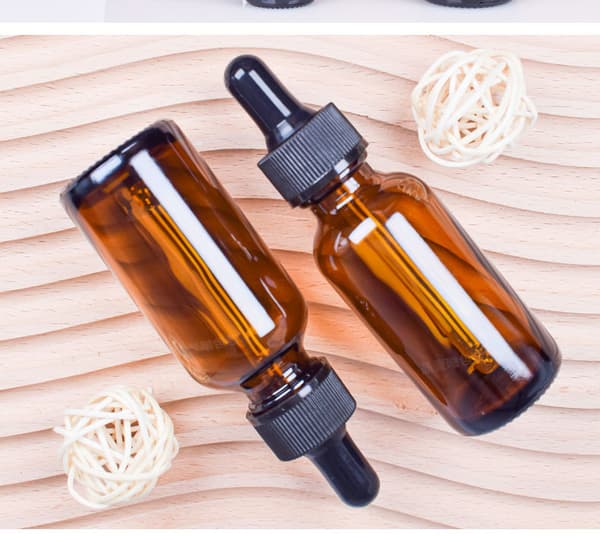 Påfyllbar dråpeflaske med pipette Brown 15 ml