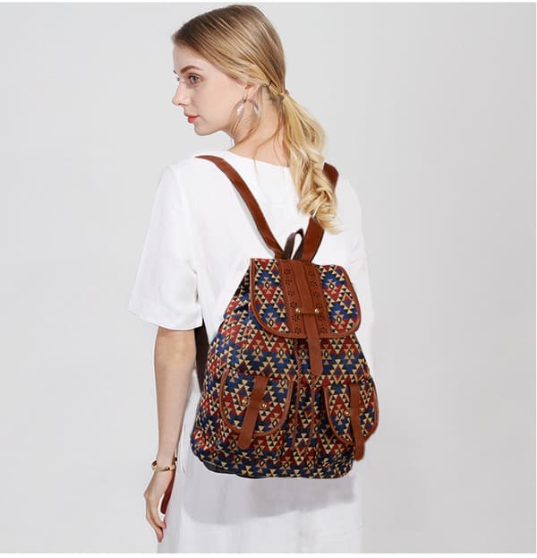 Boheemin tyylinen reppu Multicolor1