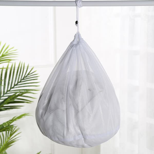 Pyykkipussit hienolla mesh-verkolla 3 kpl White