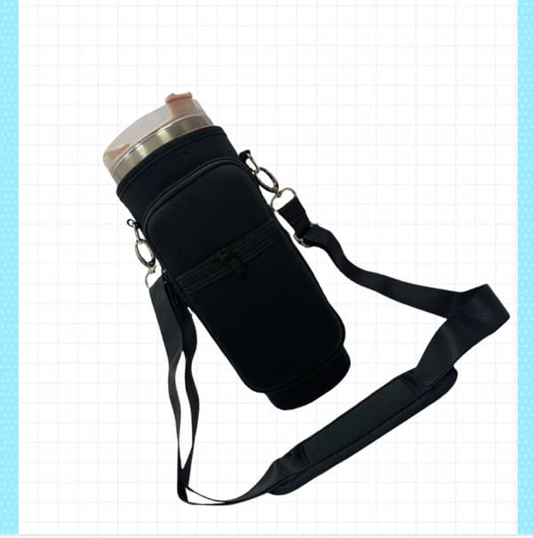 40oz Eristetty Mukiteline Taskulla Ja Metallilukolla Black