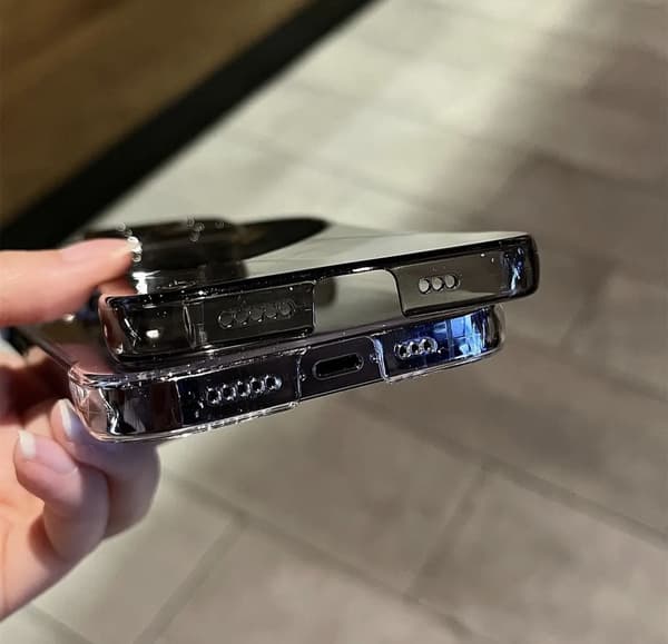 Erittäin ohut kirkas kotelo iPhone 11 Pro:lle
