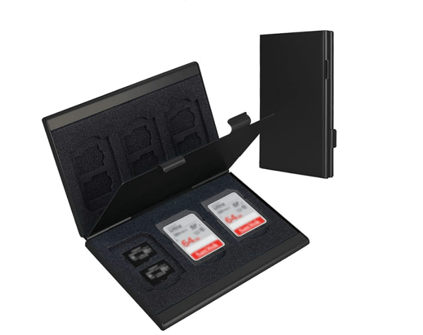 Premium minneskortfodral i aluminium Black
