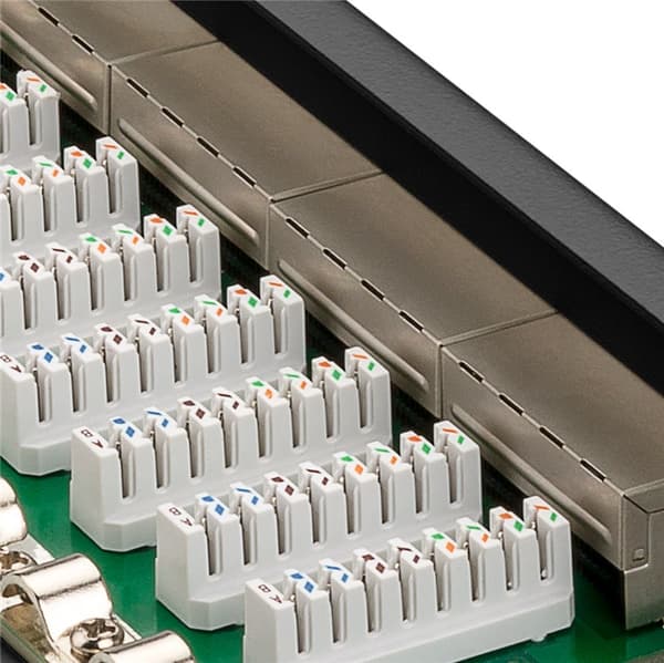 CAT 6 10 tommers (25,4 cm) patchpanel, 12 porter