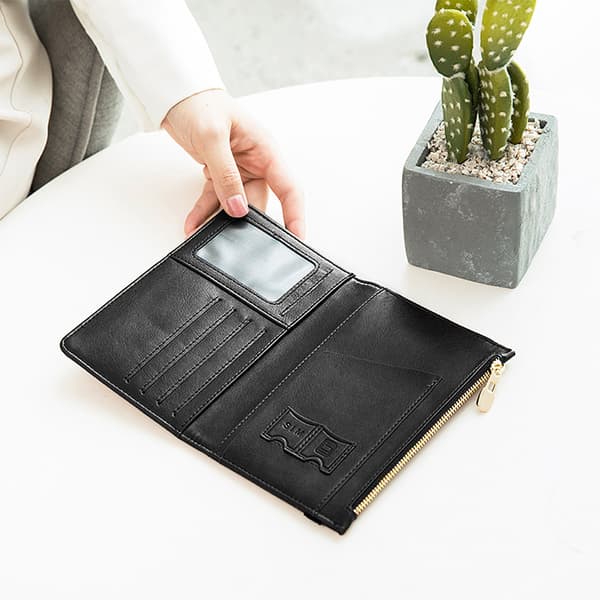 Slim RFID-blokerende paspung - multifunktionel rejsearrangør Black