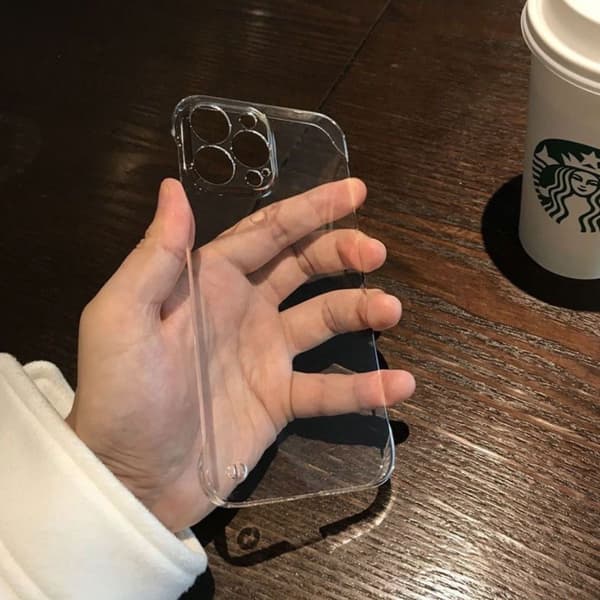 Ultratynt, klart etui til iPhone 15