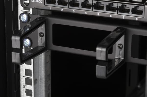 19" Cable panel, 1U, 5 brackets, cable management, black