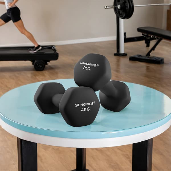 Hantlar - Set med 2 - 4 kg styck - Svarta