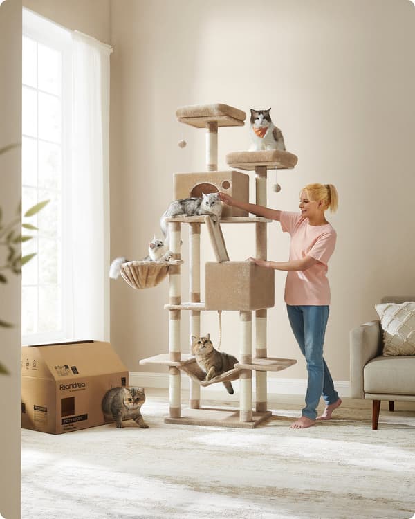 Stor klösbräda - 206 cm hög - med våningar - kamelbrun