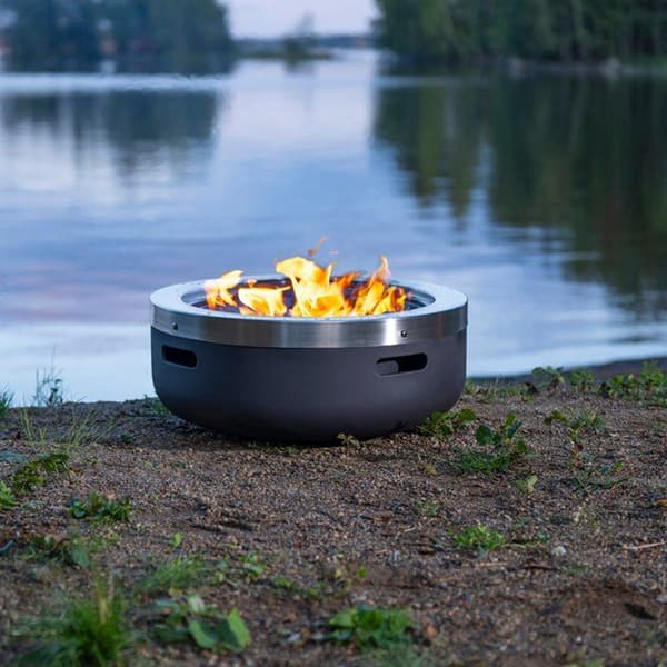 Mustang eldstad Burbank / eldstad utomhus / eldfat med gnistskydd / grill eldstad