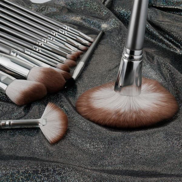 Technique PRO Komplet Makeupbørstesæt med 14 dele
