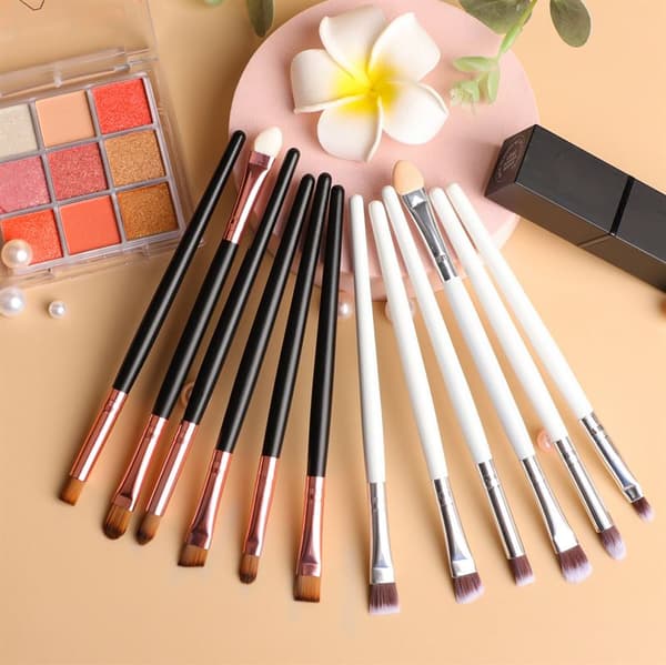 Technique PRO Intense Eyeshadow Makeup Brush Set - 6-osainen silmämeikkisivellinsetti